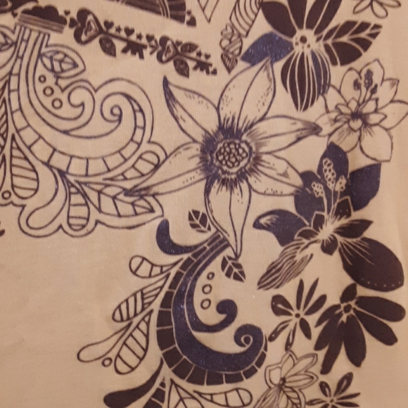 Roxy Large tshirt - Picture 3 of 3